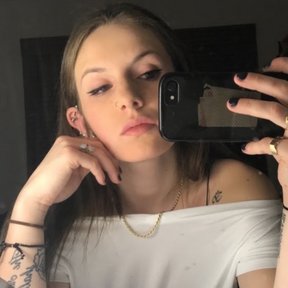 Meet your Posher, Jacquelyn - Picture 1 of 1